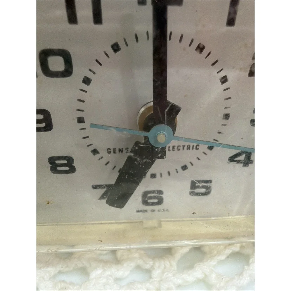 Vintage General Electric Alarm Clock,‎ Fully Working